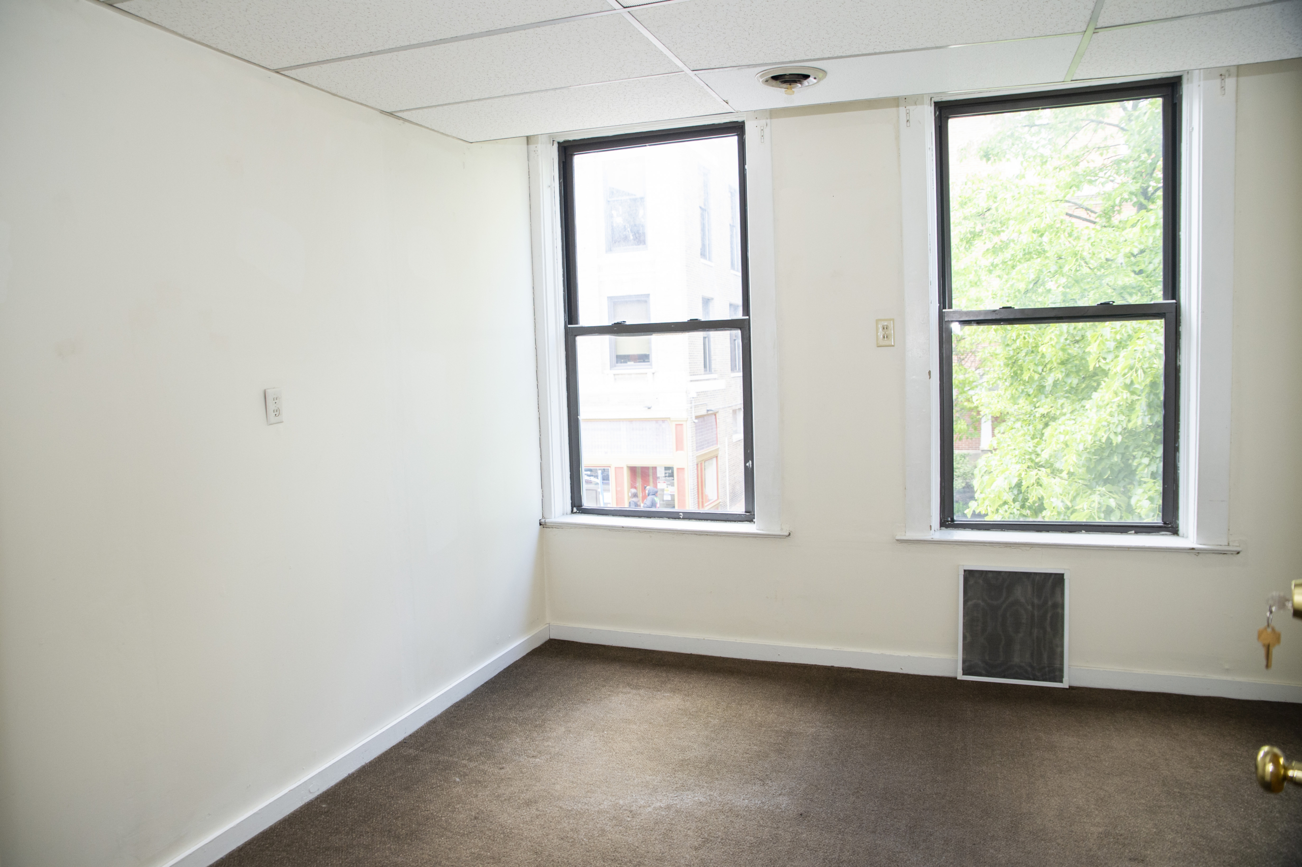 BN 20210508 10 1/2 South Court Apt. A