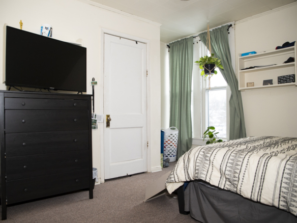 110 N. Congress Apt. 3