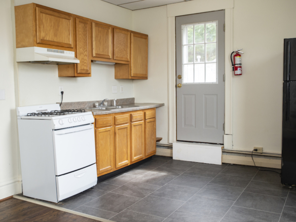 110 N. Congress Apt. 2
