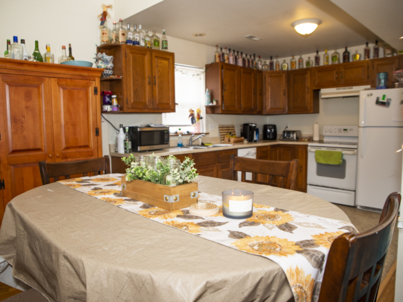 189 W. Washington Apt. C