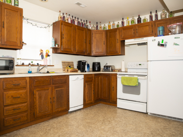 189 W. Washington Apt. C