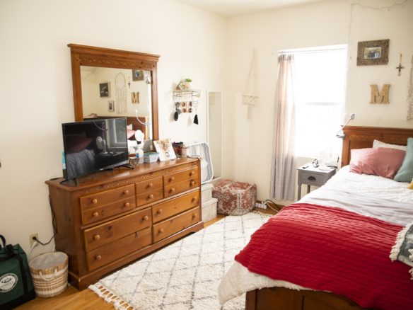 189 W. Washington Apt. C
