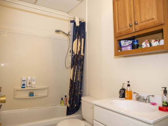 35 E. Carpenter Apt. B