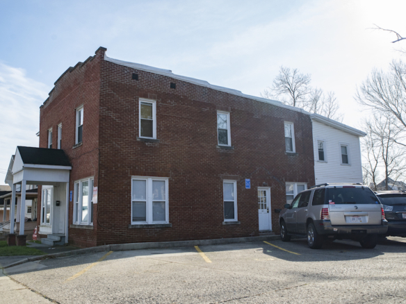 35 1/2 E. Carpenter