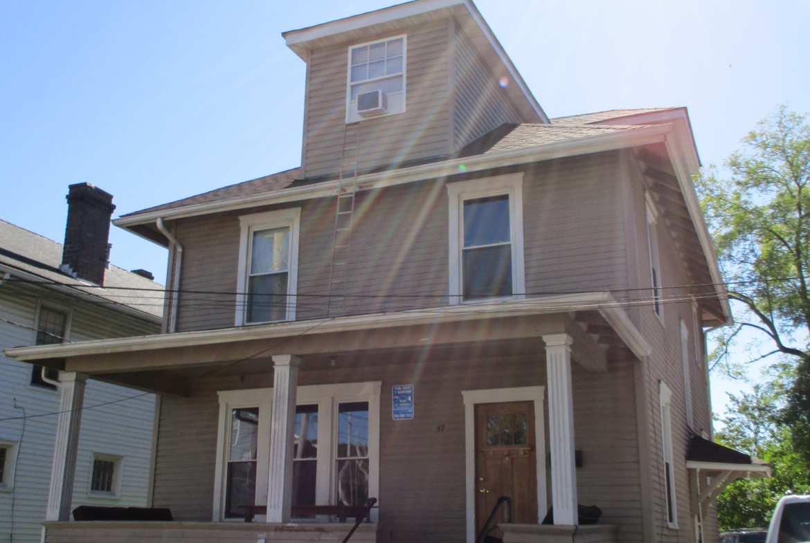37 East Carpenter