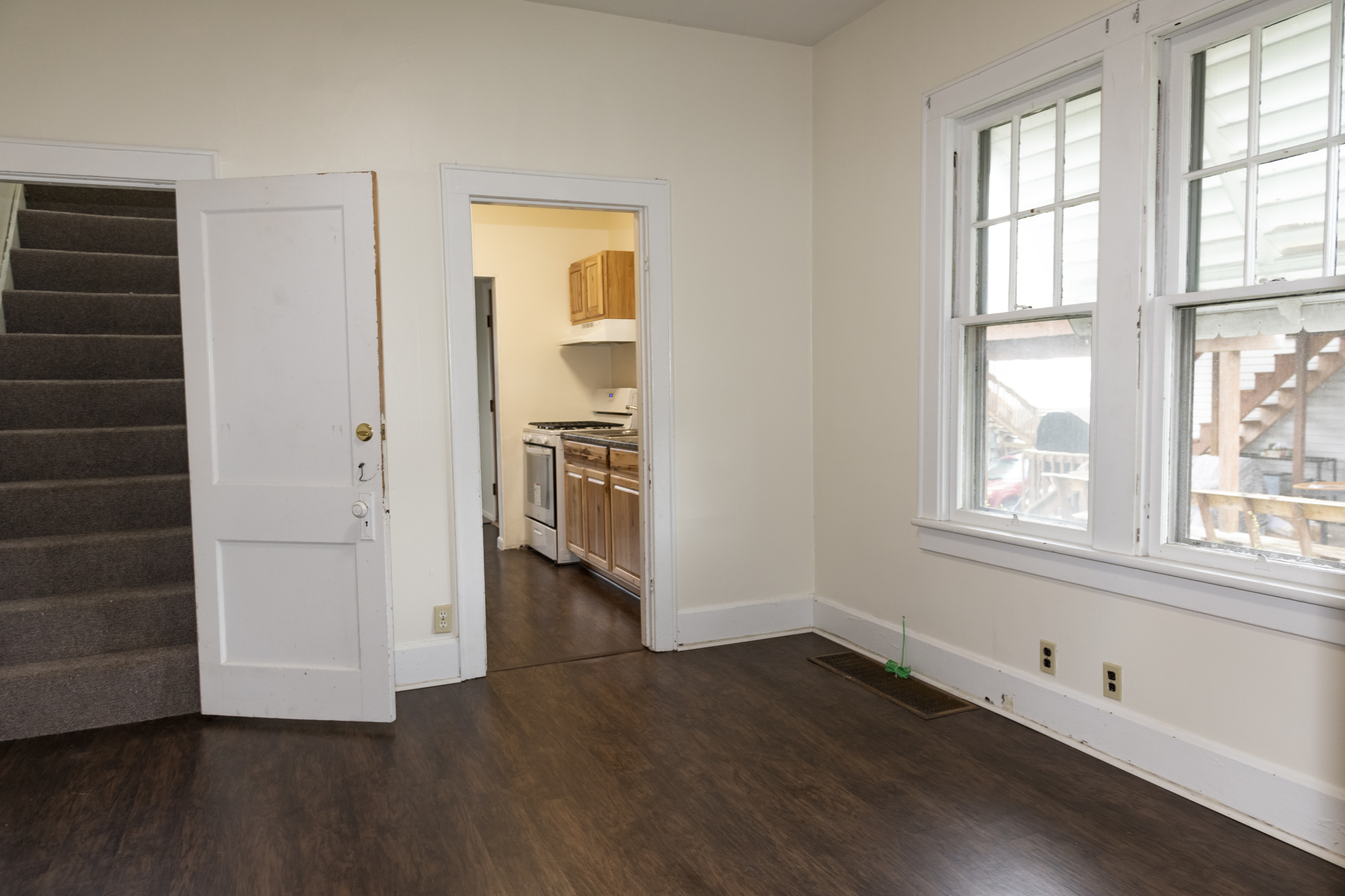 Real Estate Photos 5/13/23 37 Stimson Avenue