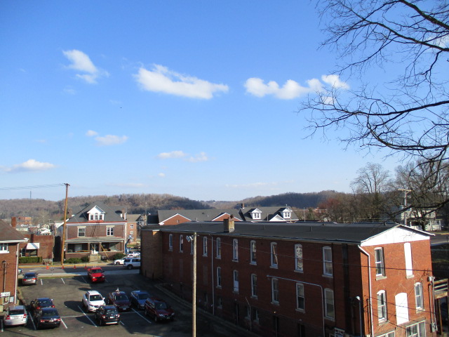 37 East Carpenter