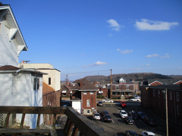 37 East Carpenter