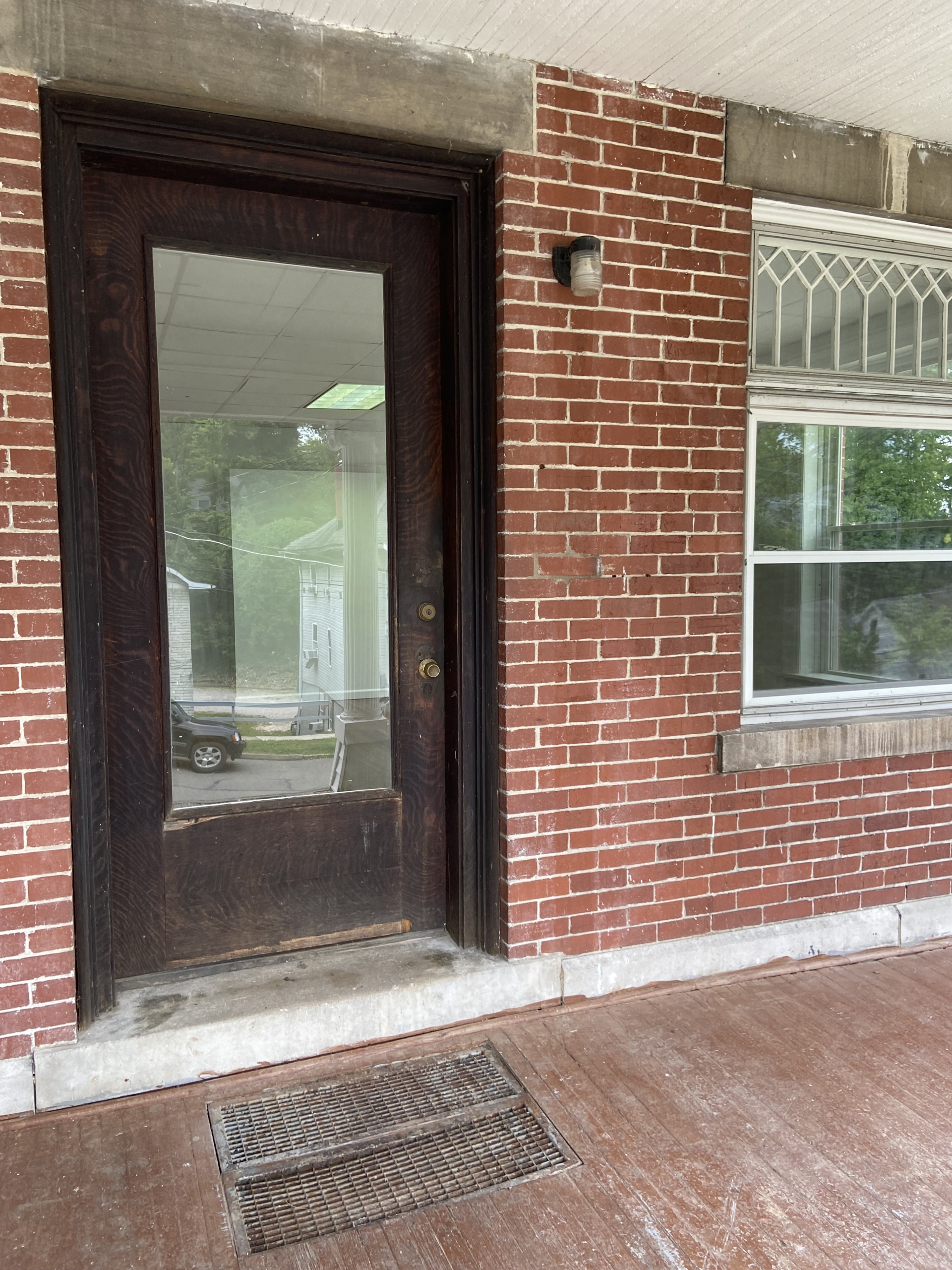 110 N. Congress Apt. 1