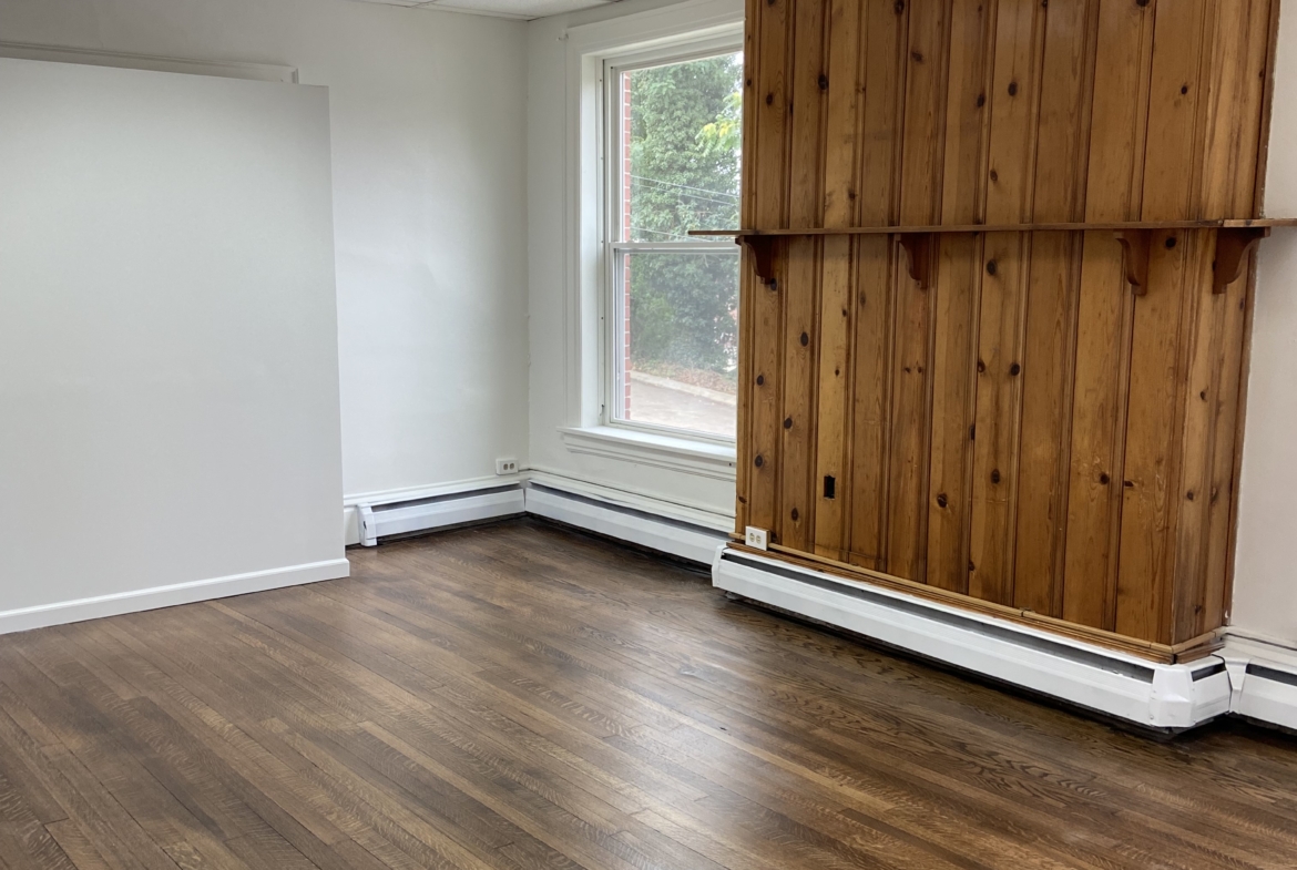 110 N. Congress Apt. 1