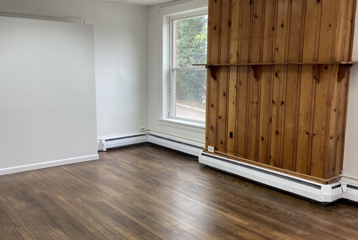 110 N. Congress Apt. 1