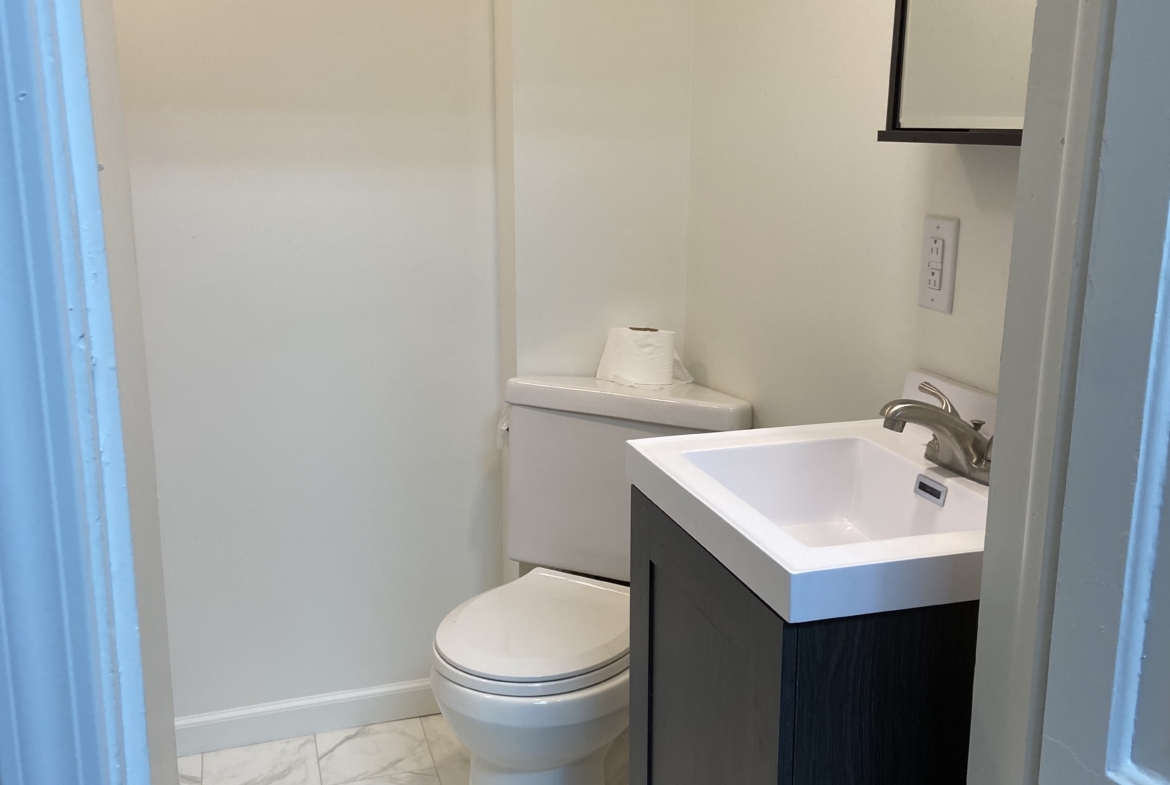 110 N. Congress Apt. 1