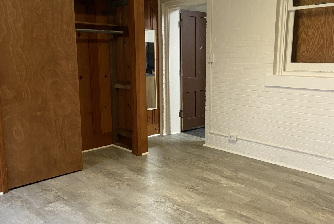 110 N. Congress Apt. 1