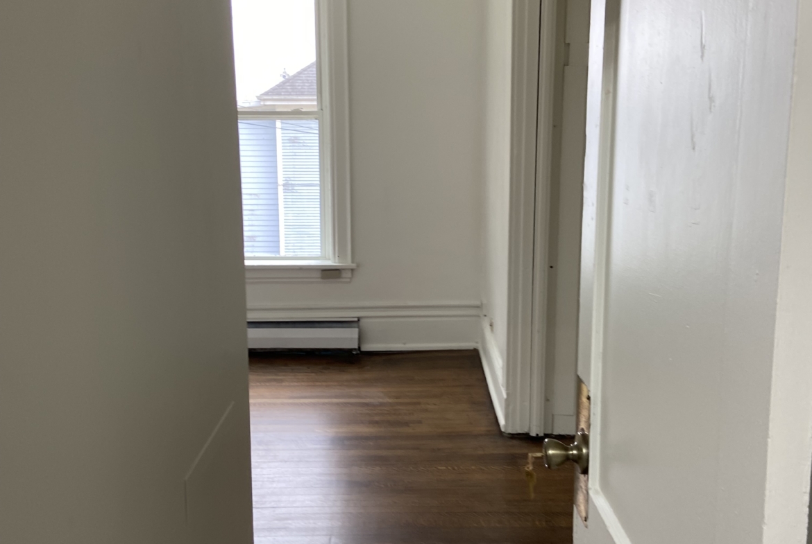 110 N. Congress Apt. 1