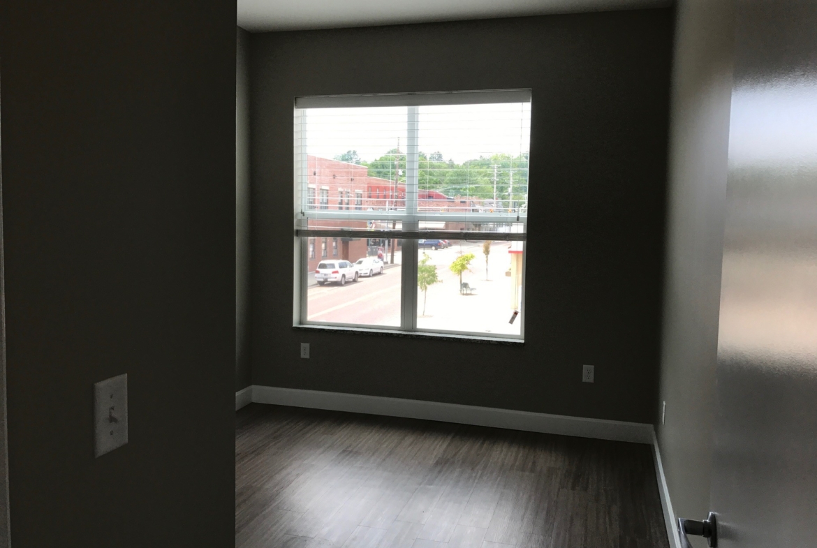 12 East Carpenter Flat 201