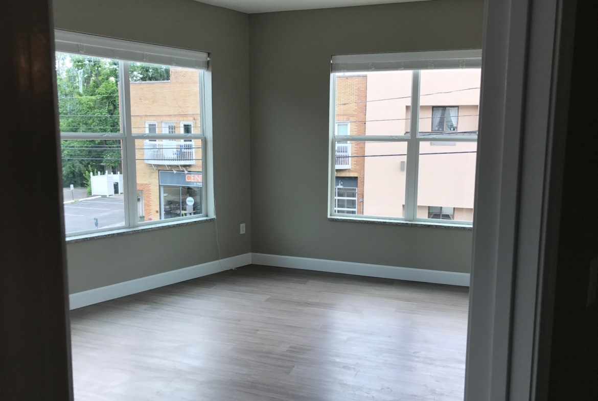 12 East Carpenter Flat 202