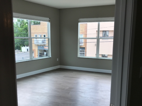 12 East Carpenter Flat 202